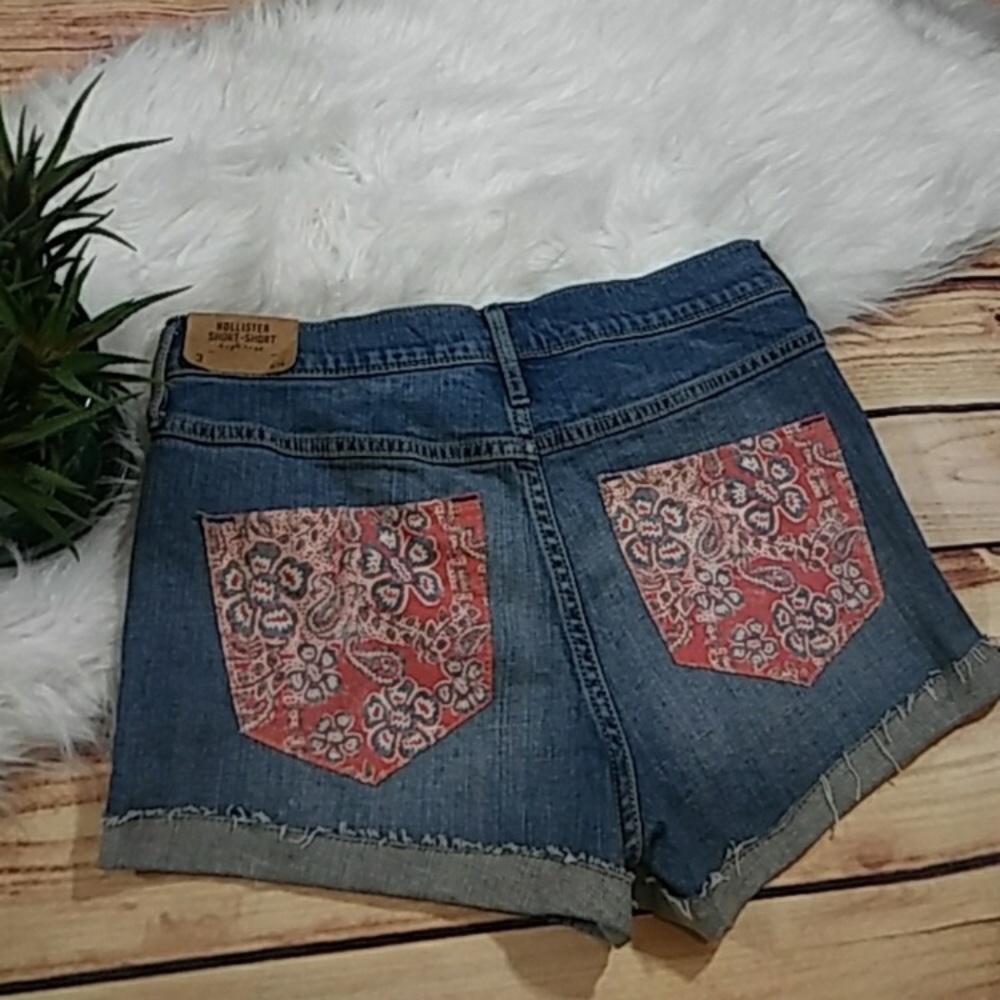 NWT Hollister High Rise Short Shorts